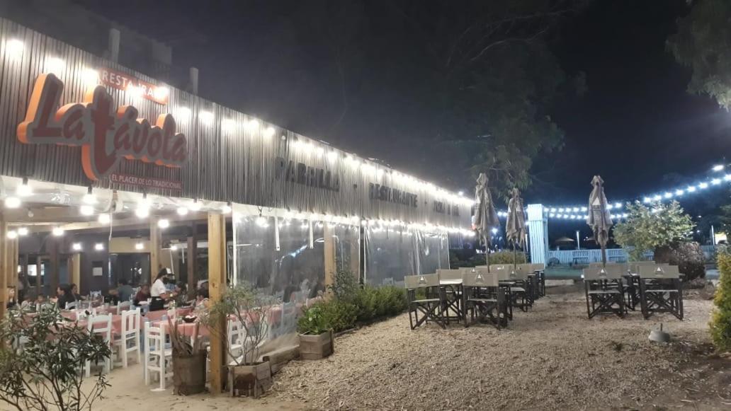 La Tavola Hotel ピナマール エクステリア 写真