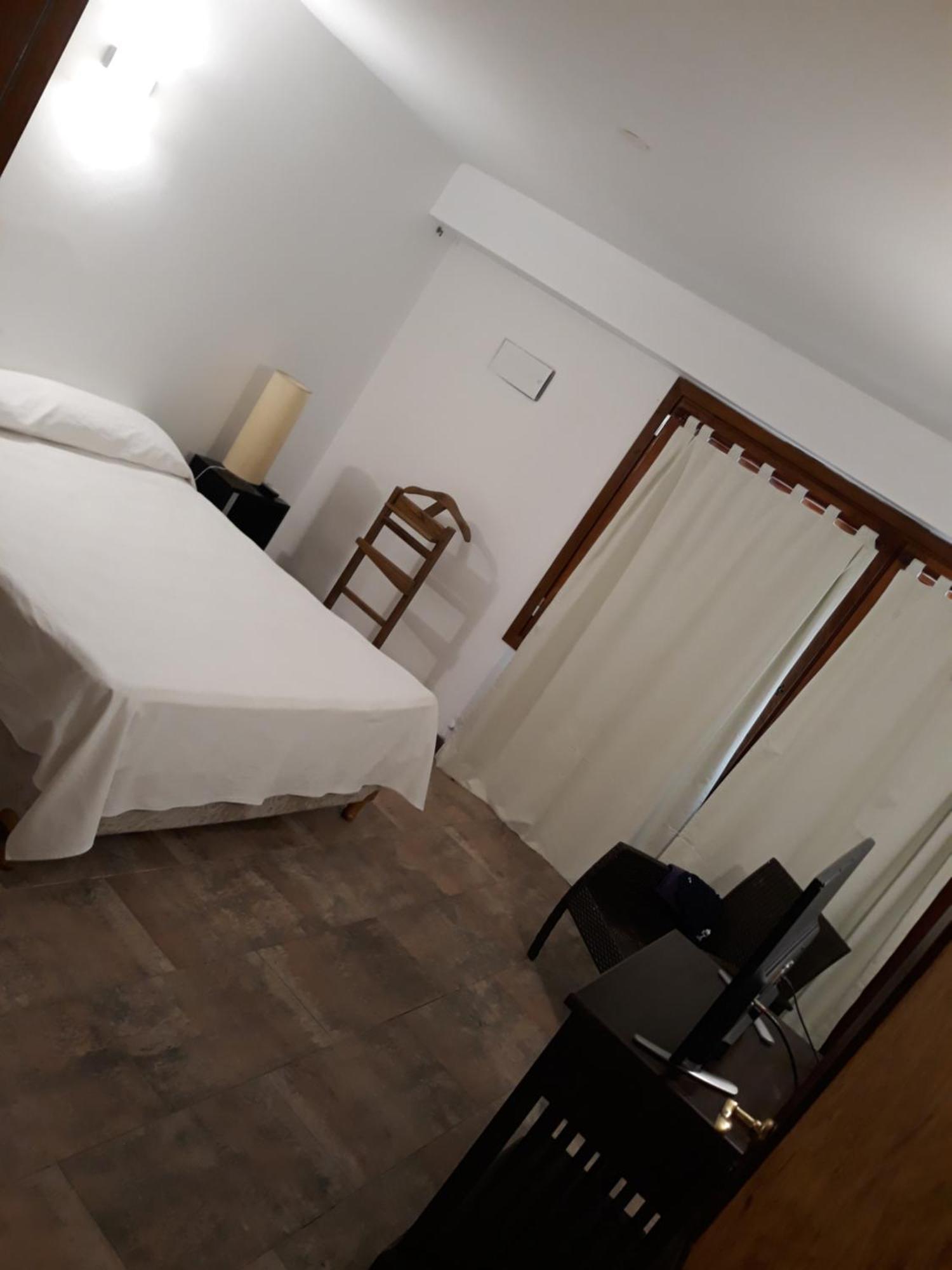 La Tavola Hotel ピナマール エクステリア 写真
